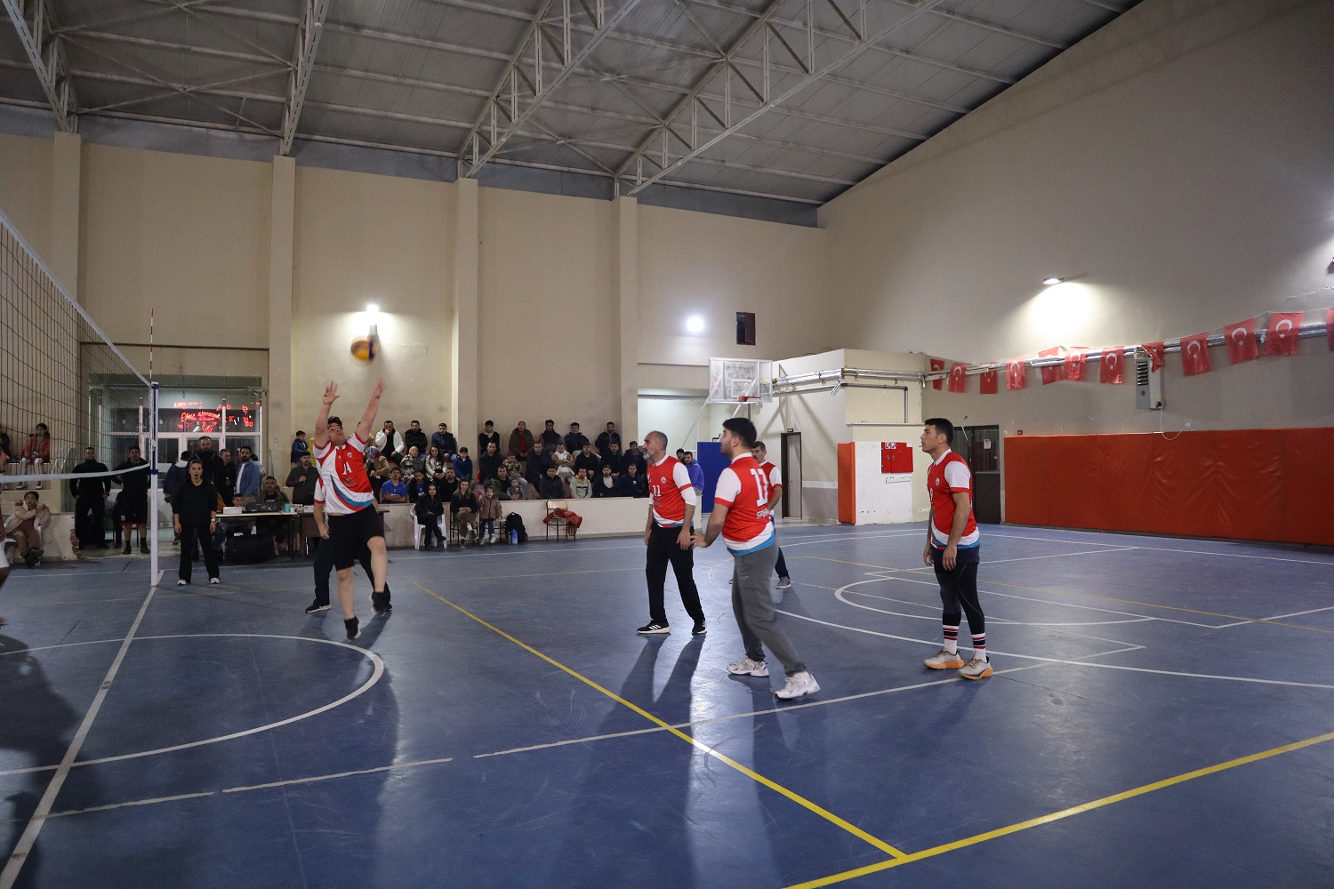 Voleybol Turnuvasında Çeyrek Final Maçları Başladı (3)