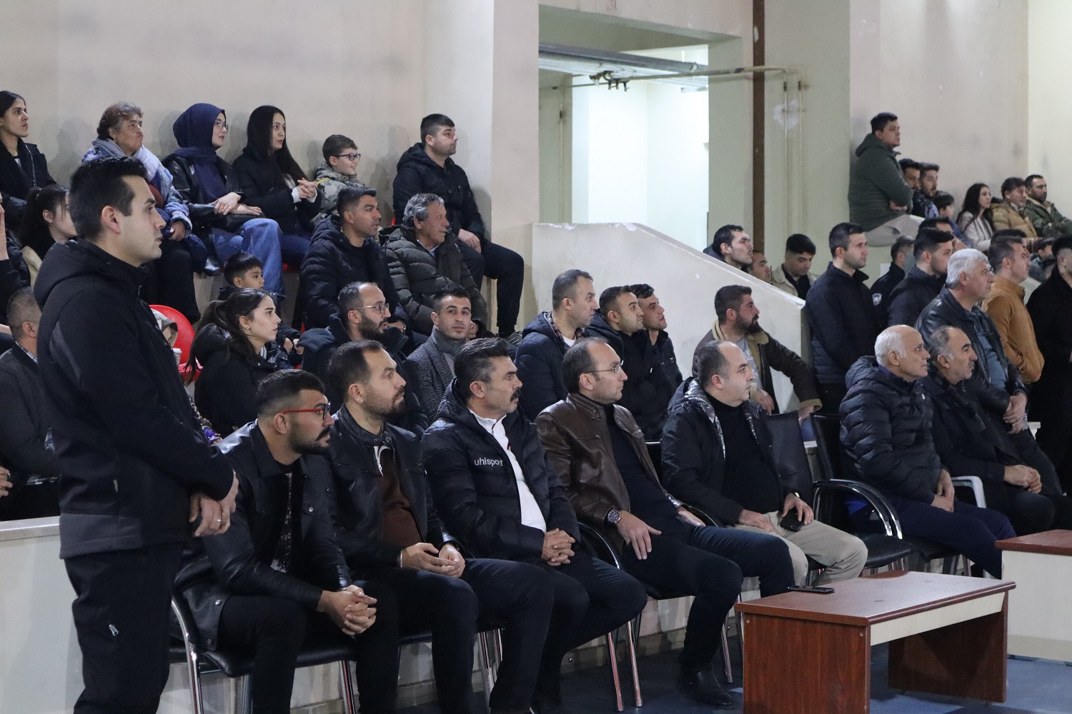 Voleybol Turnuvasında Finale Kalan Takımlar Belli Oldu (3)