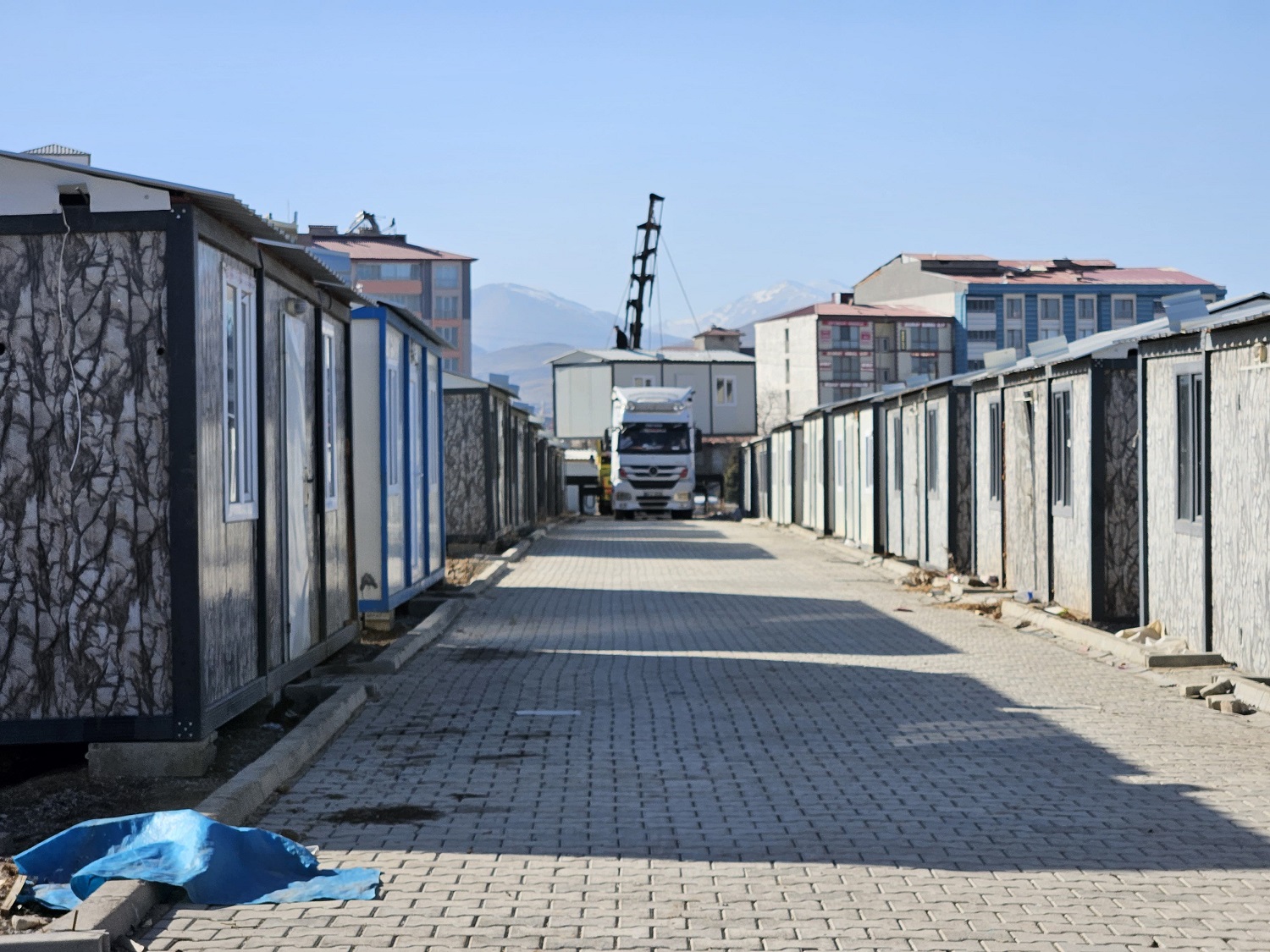 Afşin’de Afetzedelerden Boşalan Konteynerler Kaldırılıyor 7