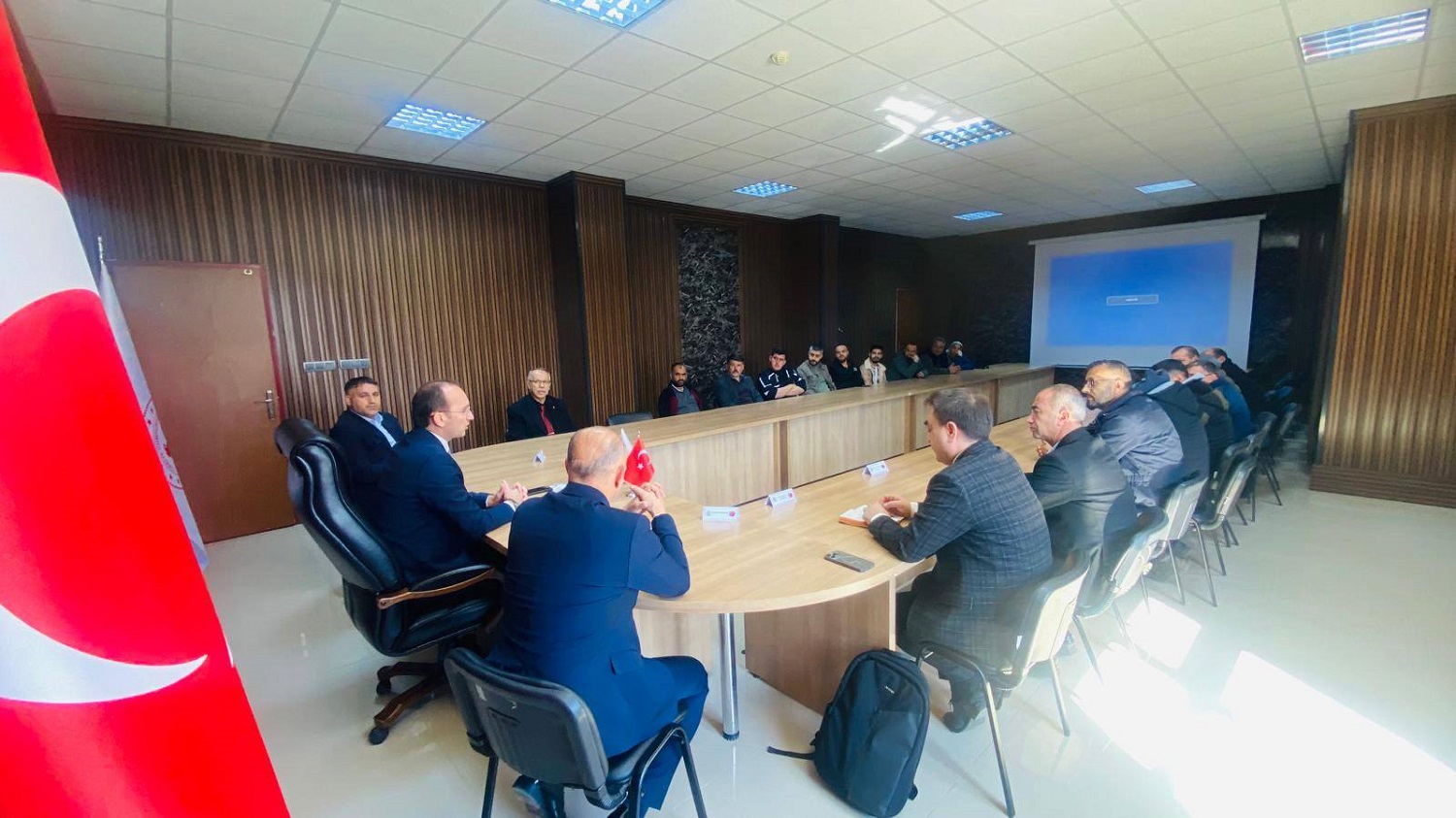 Afşin’de Rezerv Alan Esnafları İçin Bilgilendirme Toplantısı Düzenlendi (1)