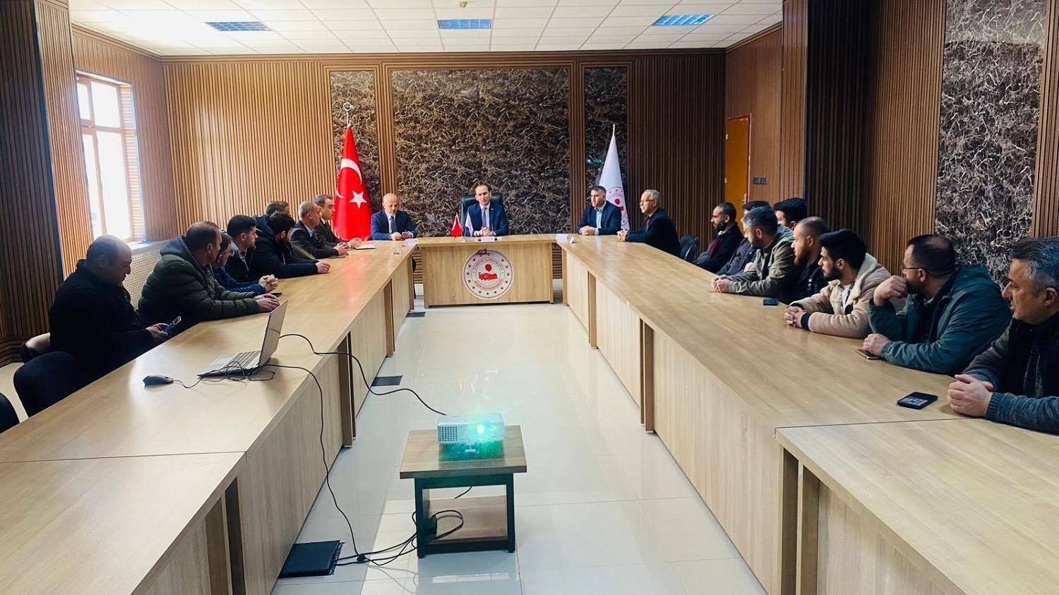 Afşin’de Rezerv Alan Esnafları İçin Bilgilendirme Toplantısı Düzenlendi (4)
