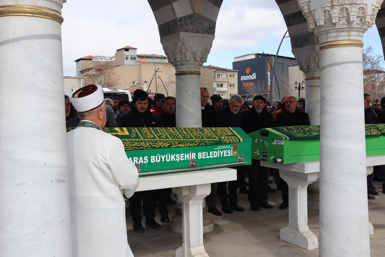 Başkan Karabulut’un Annesi Son Yolculuğuna Uğurlandı (7)