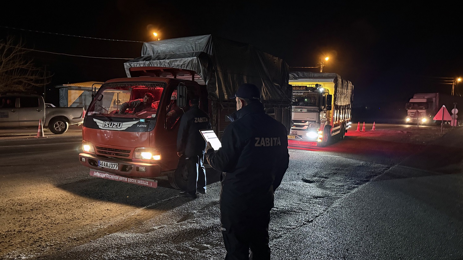 Büyükşehir Zabıtası Güvenli Gıda İçin Denetimlerini Sürdürüyor (2)