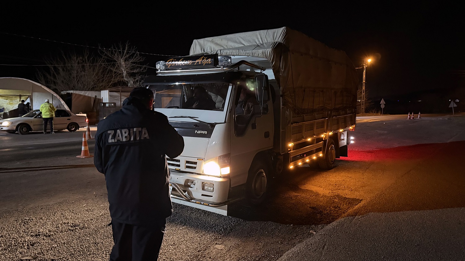 Büyükşehir Zabıtası Güvenli Gıda İçin Denetimlerini Sürdürüyor (4)