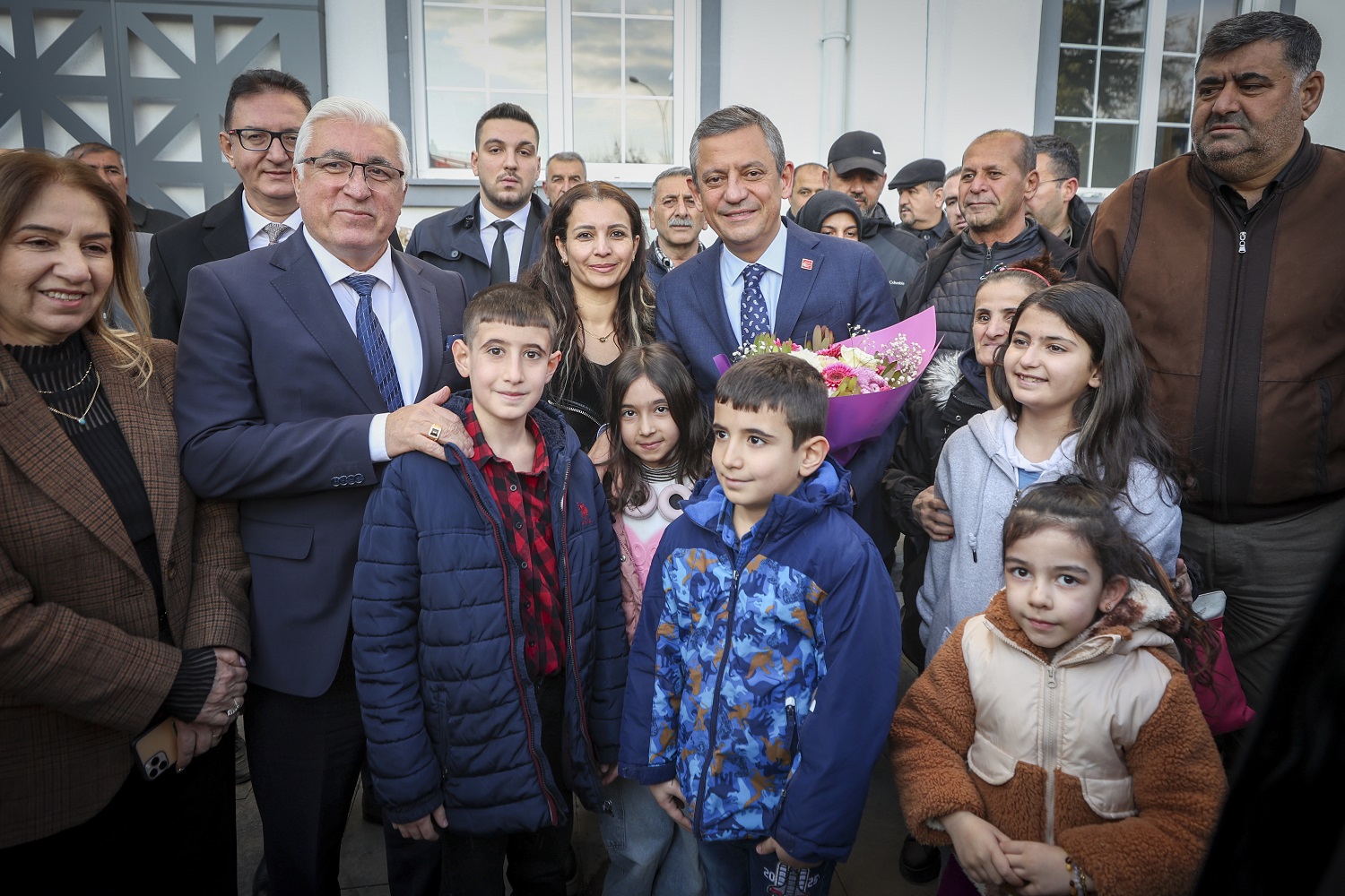 Chp Genel Başkanı Özel, Kahramanmaraş'ta Temaslarda Bulundu (1)