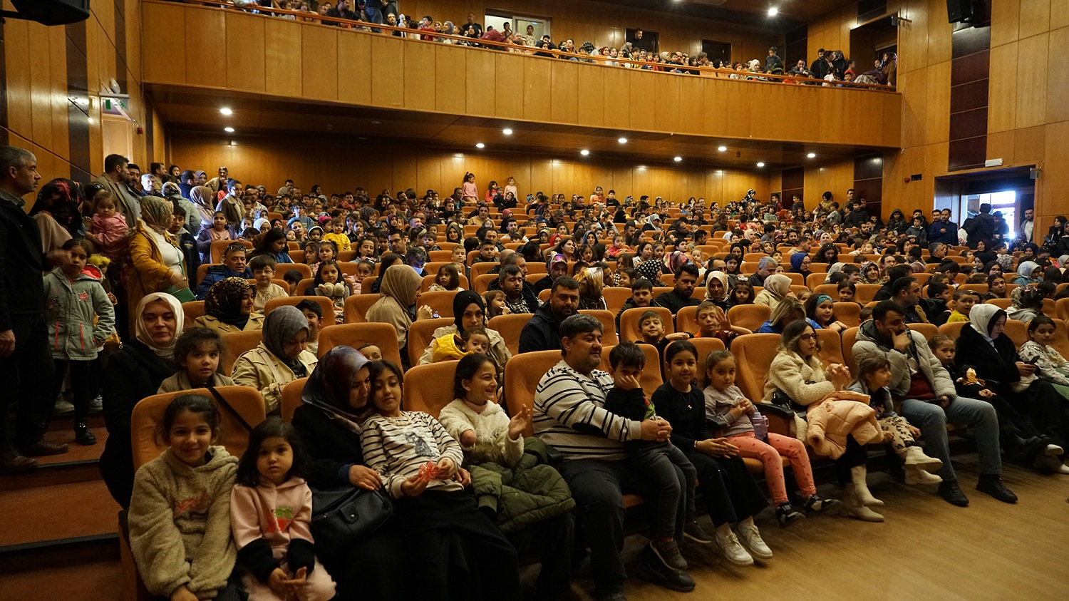 Çocuklar, Büyükşehir’in Gösterisiyle Unutulmaz Bir Hafta Sonu Yaşadı (3)