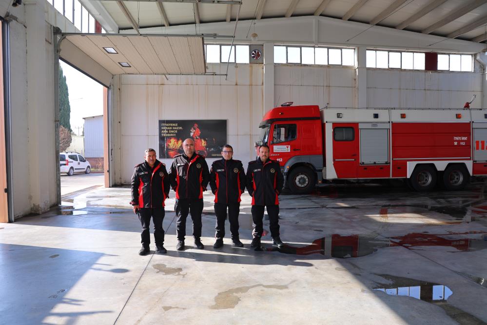 İtfaiyeci Baba Enkaz Altındaki Oğluna Sen Bekle Dedi, Önce Başkalarını Kurtardı 4