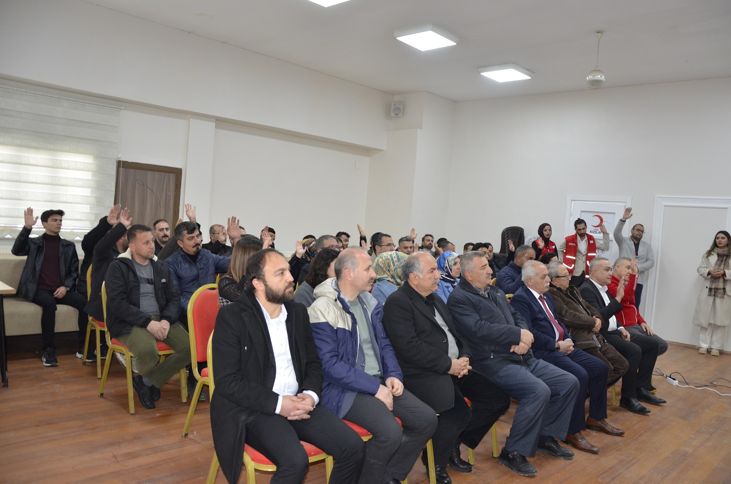 Türk Kızılay Afşin Şube Başkanı Peköz Yeniden Seçildi (7)