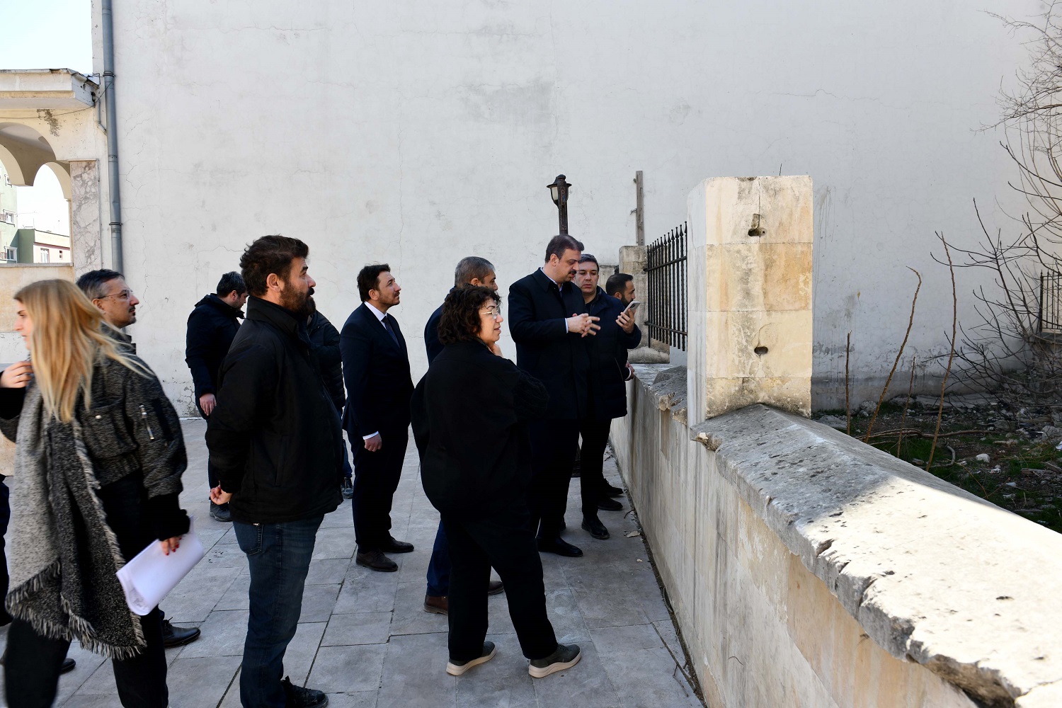 Vakıflar Genel Müdürü Aksu, Depremlerden Etkilenen Kahramanmaraş'taki Vakıf Eserlerini Inceledi (1)