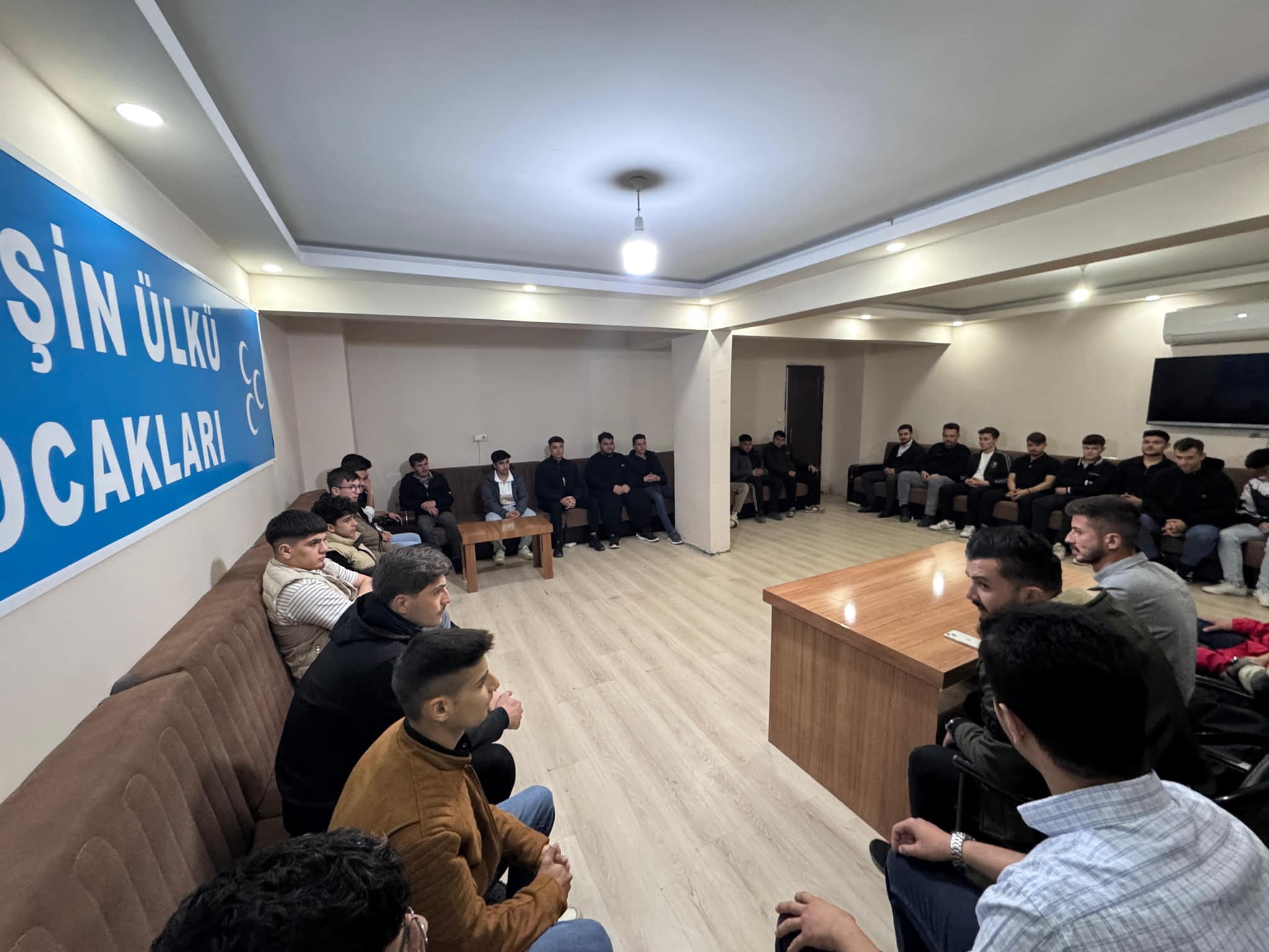 Afşin Ülkü Ocakları'ndan Temizlik, Abdest Ve Namaz Sureleri Semineri3