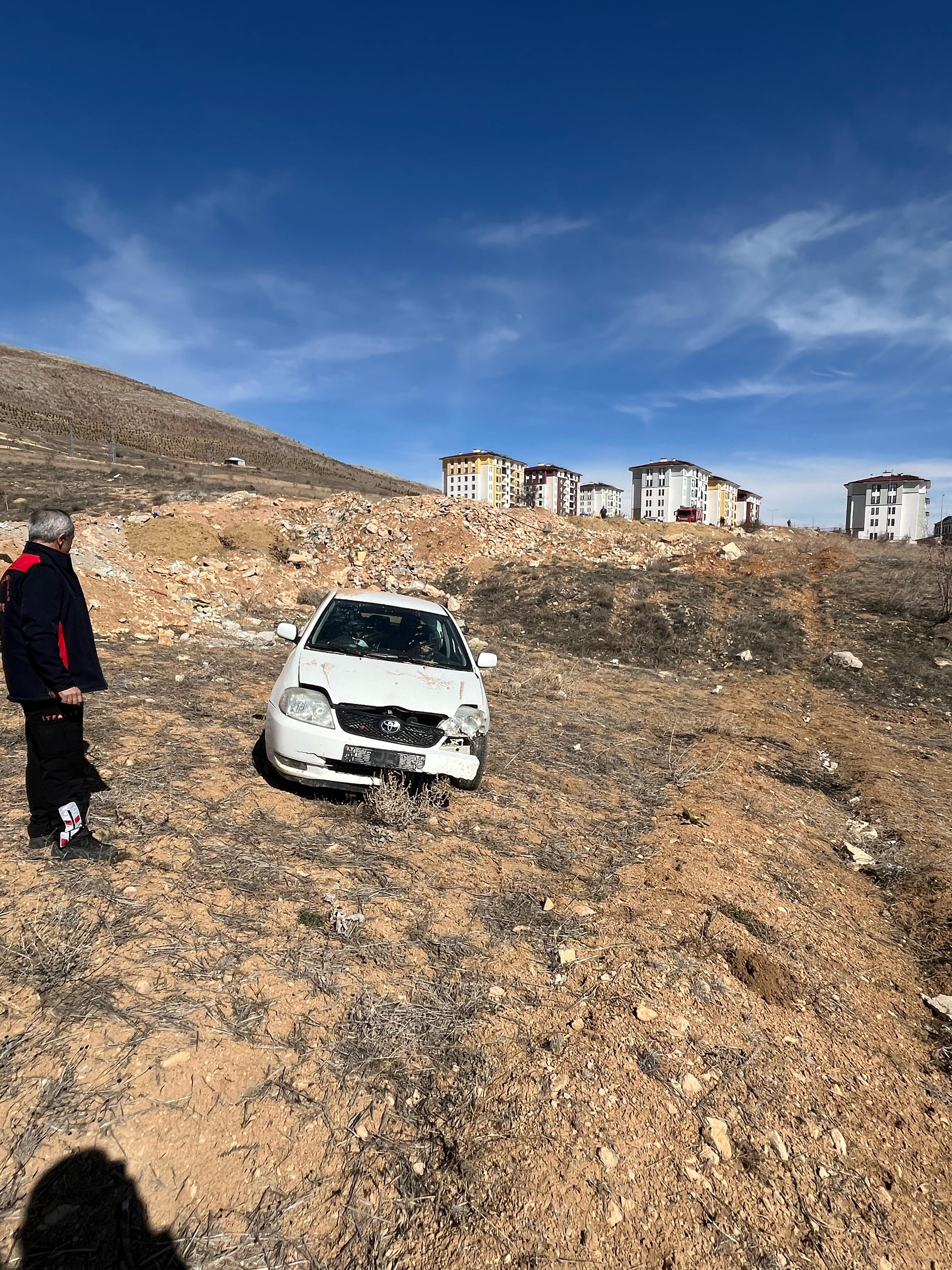 Afşin’de Kalp Krizi Geçiren Sürücü Şarampole Uçtu1