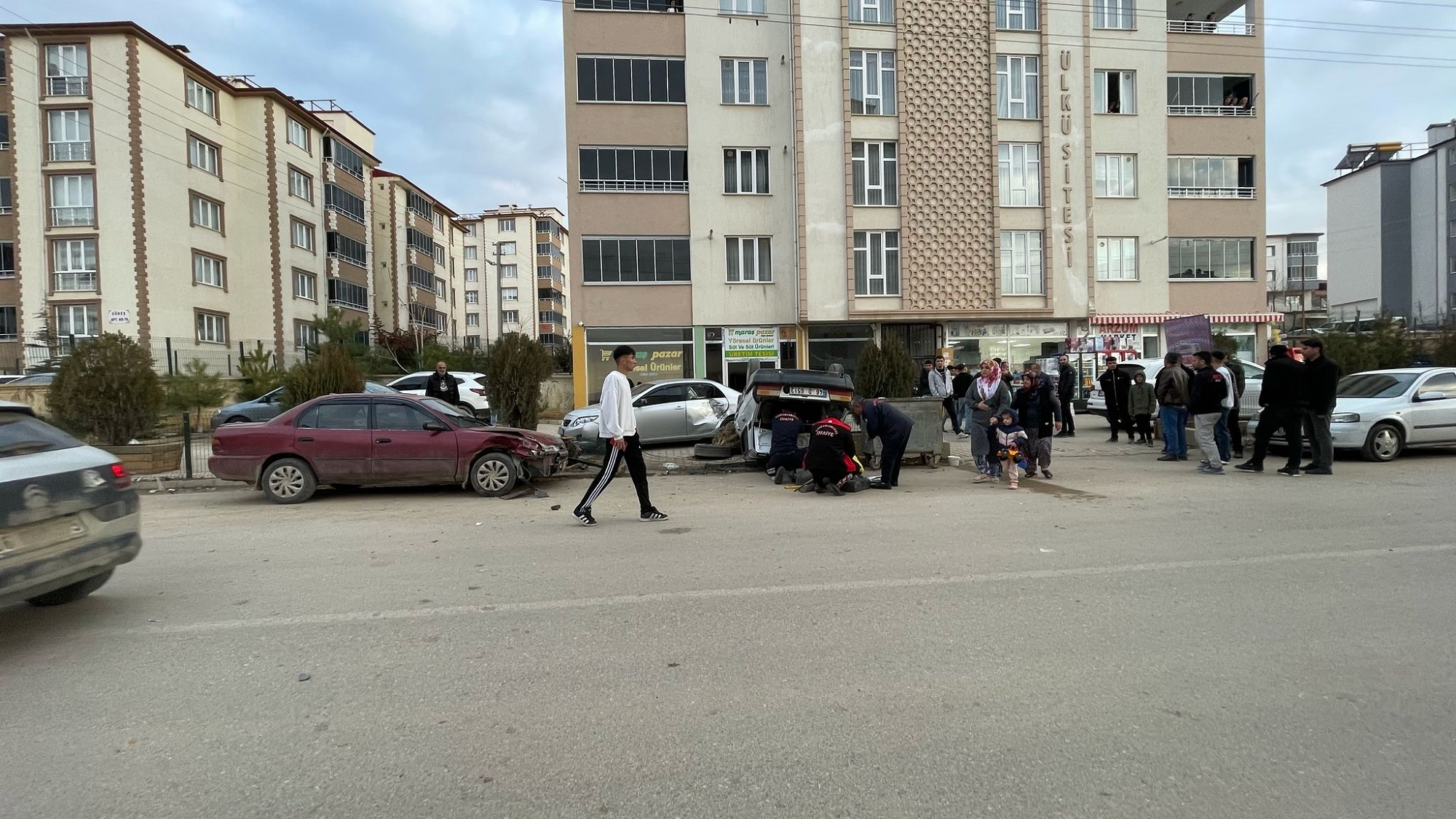 Afşin’de Otomobil Takla Attı (2)