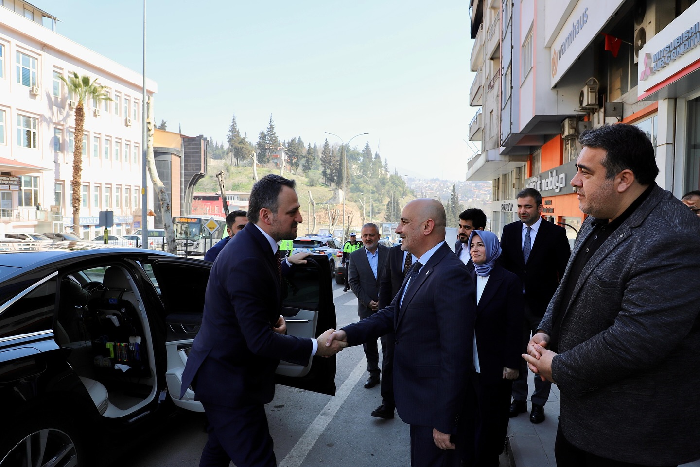 Bakan Yardımcısı Eminoğlu'ndan İl Başkanlığına Ziyaret