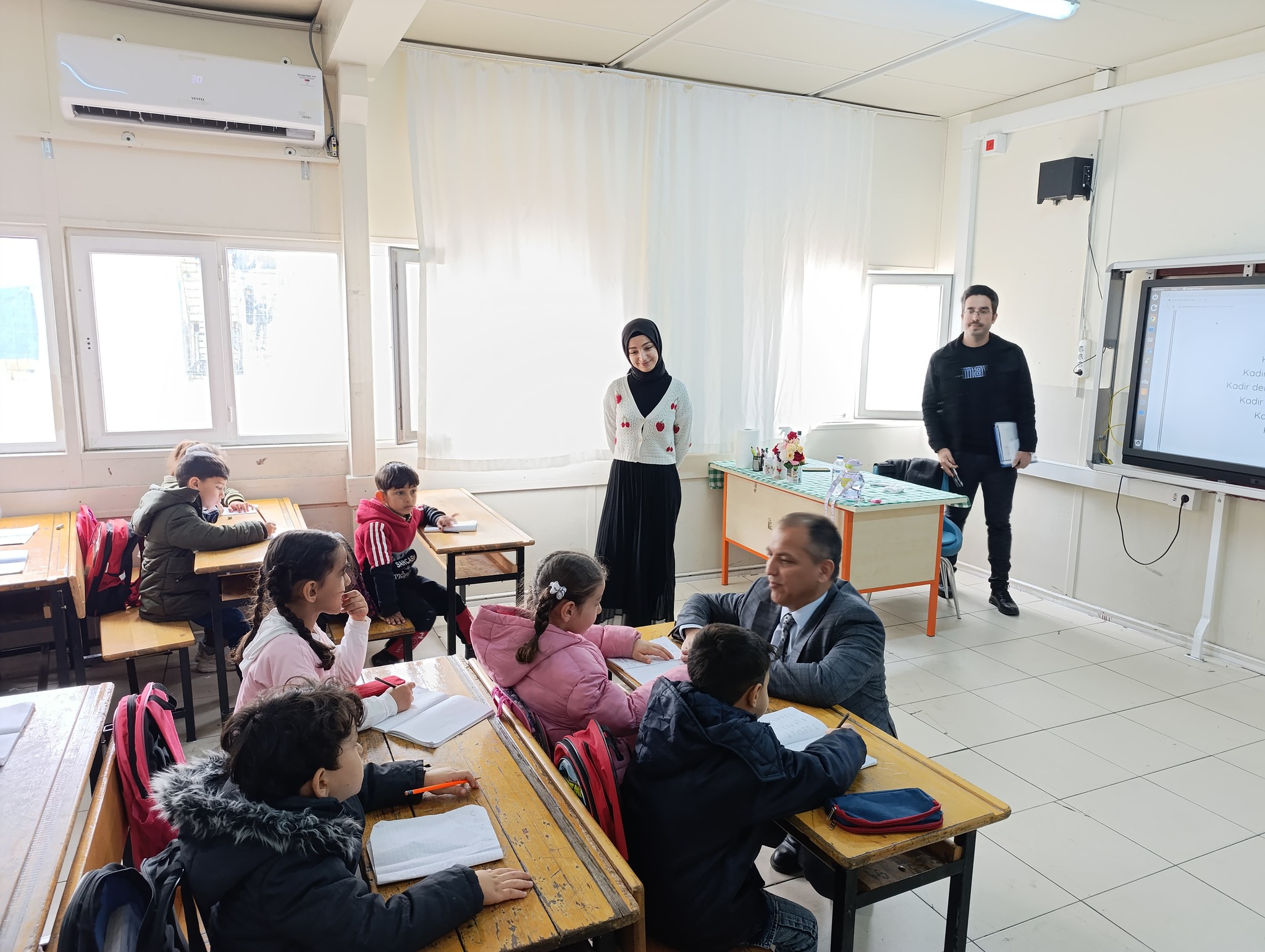 Baydur'dan Dulkadiroğlu Geçici Barınma Merkezi'ne Ziyaret2