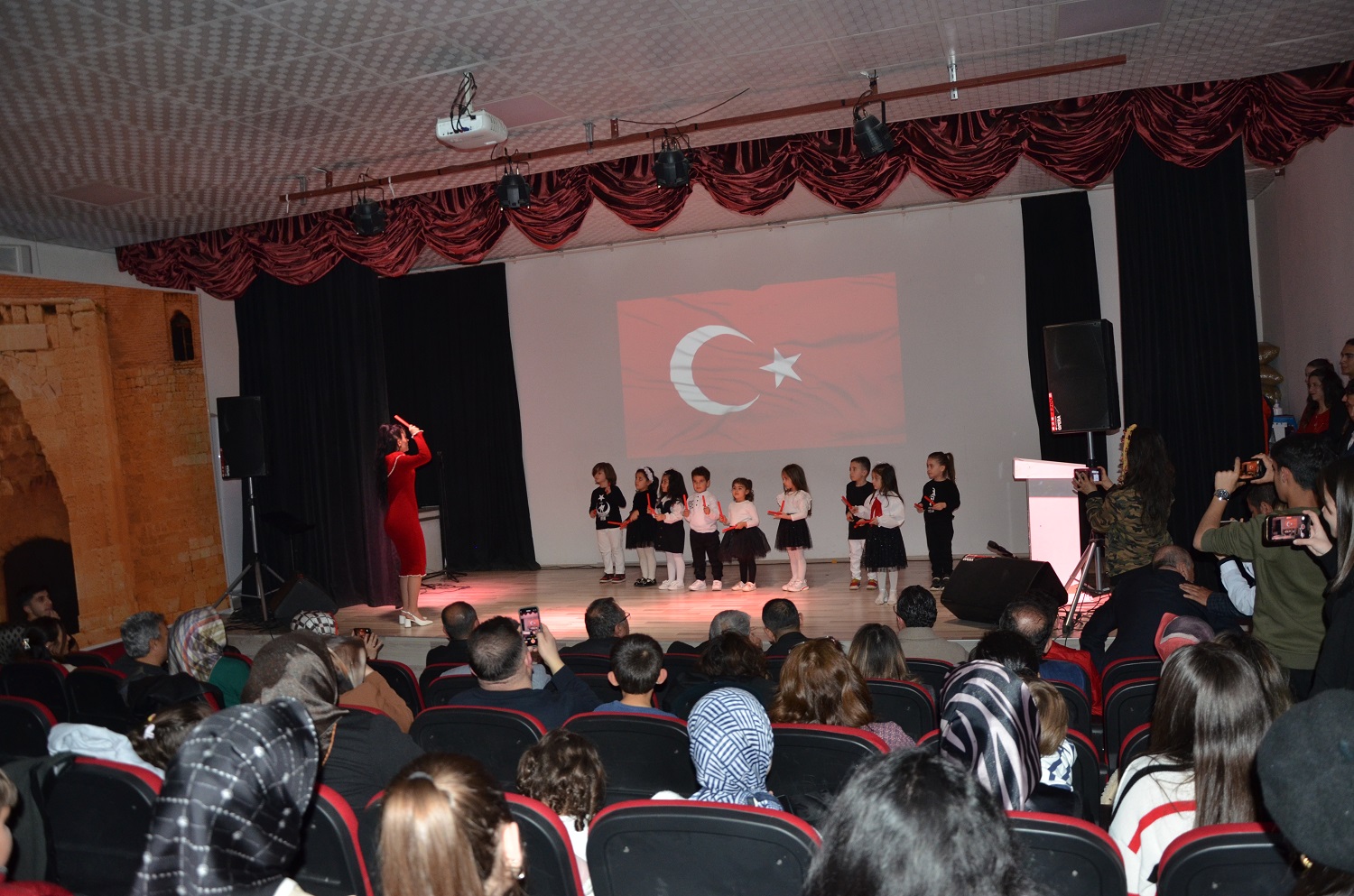 Karaoğlan Koleji, 18 Mart Çanakkale Zaferi’ni Törenle Kutladı (4)