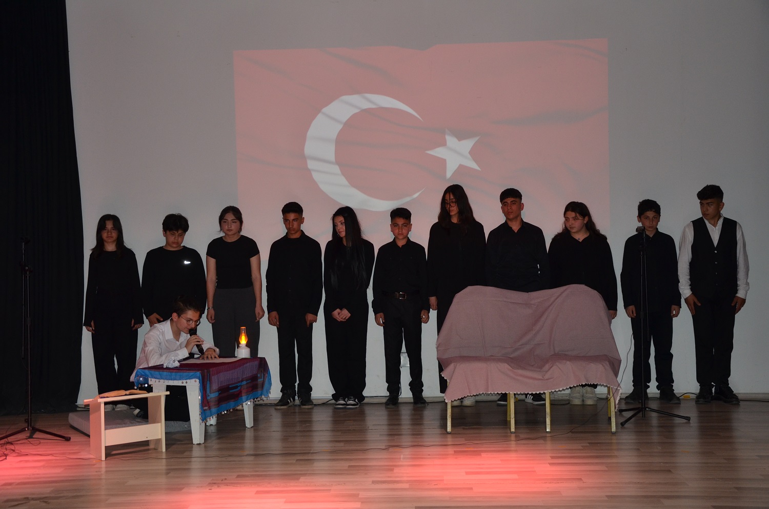 Karaoğlan Koleji, 18 Mart Çanakkale Zaferi’ni Törenle Kutladı (7)