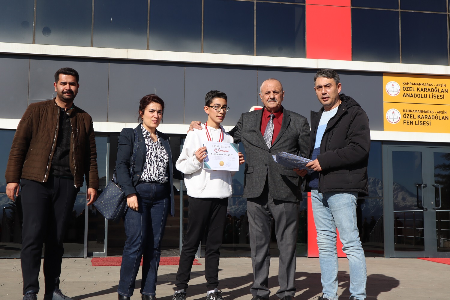Karaoğlan Koleji’nde Dereceye Giren Öğrenciler Ödüllendirildi (8)