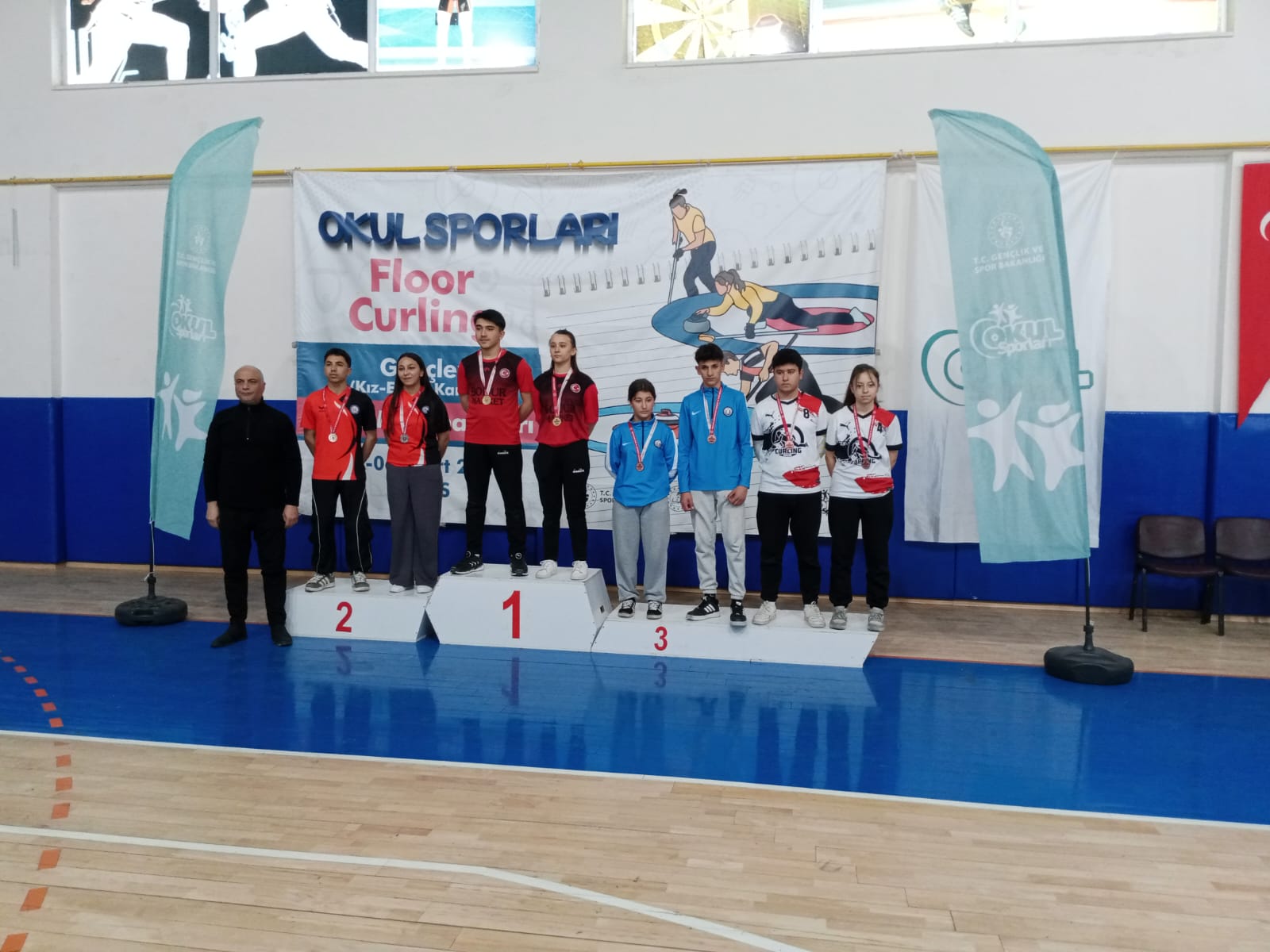 Şehit Ali Rıza İşbilir Anadolu Lisesi'nden Tarihi Floor Curling Başarısı2