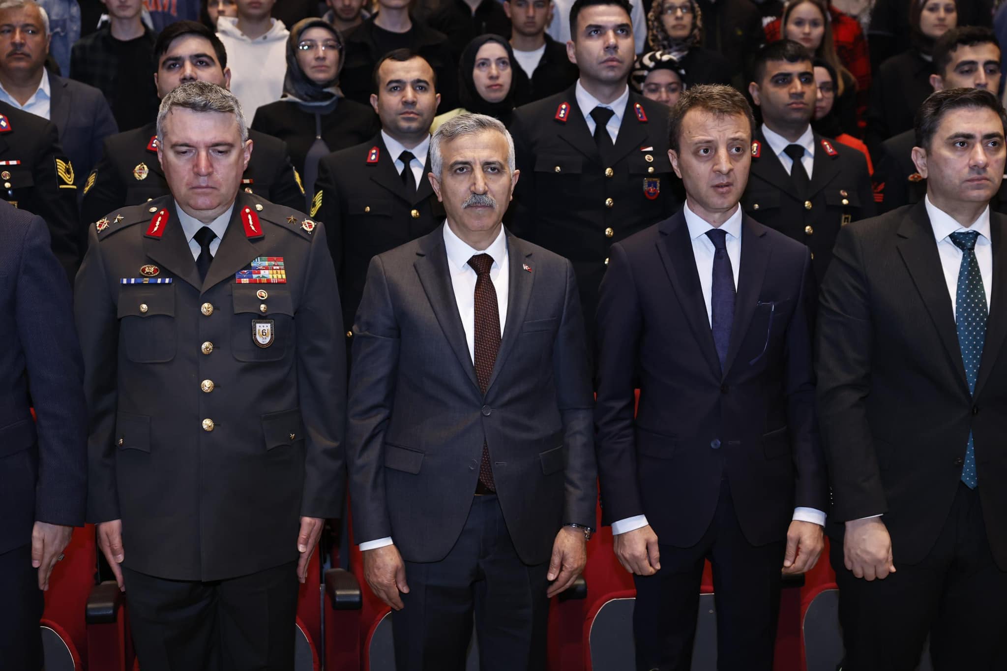 Vali Ünlüer İstiklal Marşı’nın Kabulü Ve Mehmet Akif Ersoy’u Anma Günü Programına Katıldı