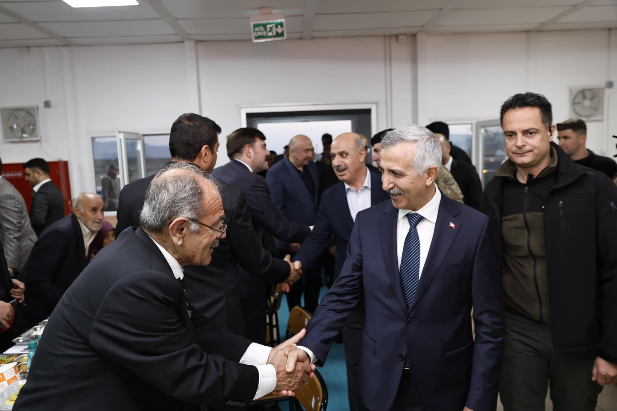 Vali Ünlüer, Şehit Aileleri Ve Gazilerle İftar Yaptı