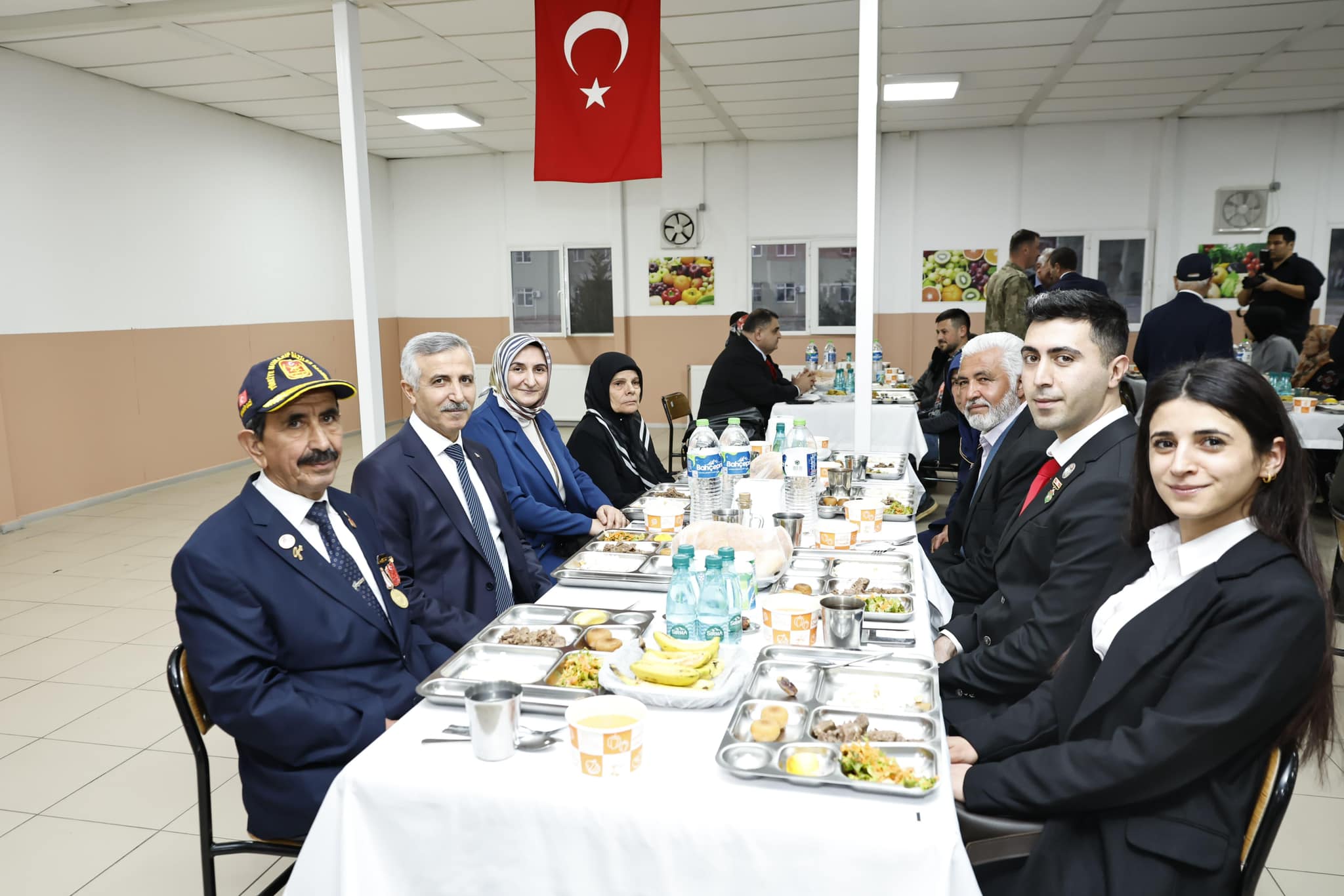 Vali Ünlüer, Şehit Aileleri Ve Gazilerle İftar Yaptı2