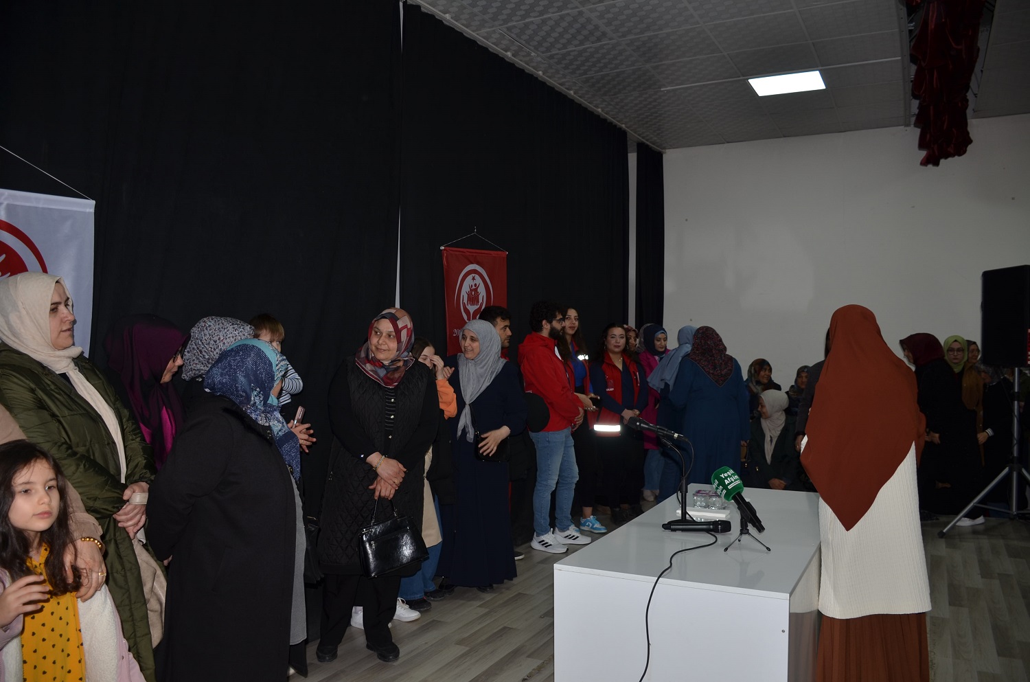 Afşin’de Saliha Erdim Söyleşisine Yoğun İlgi (5)