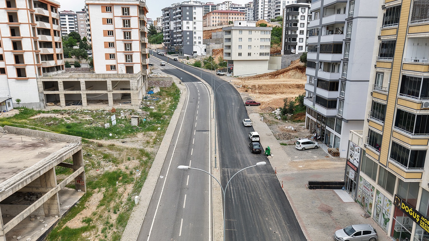 Büyükşehir, Süleyman Çelebi Caddesi’ni Yeniledi (1)