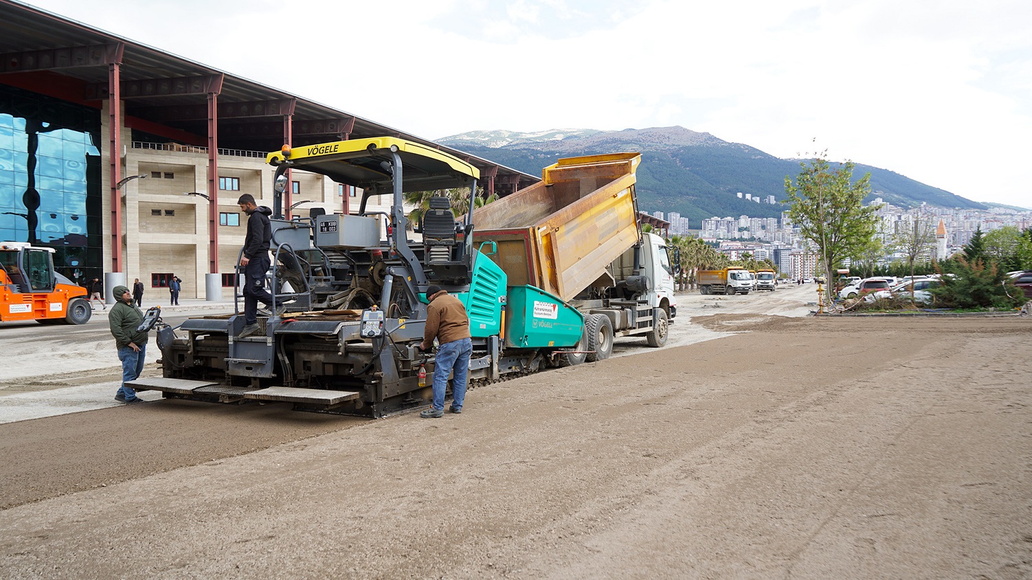 Büyükşehir, Üniversite Hastanesinde Ulaşım Ve Otopark Sorununu Çözüme Kavuşturuyor (2)