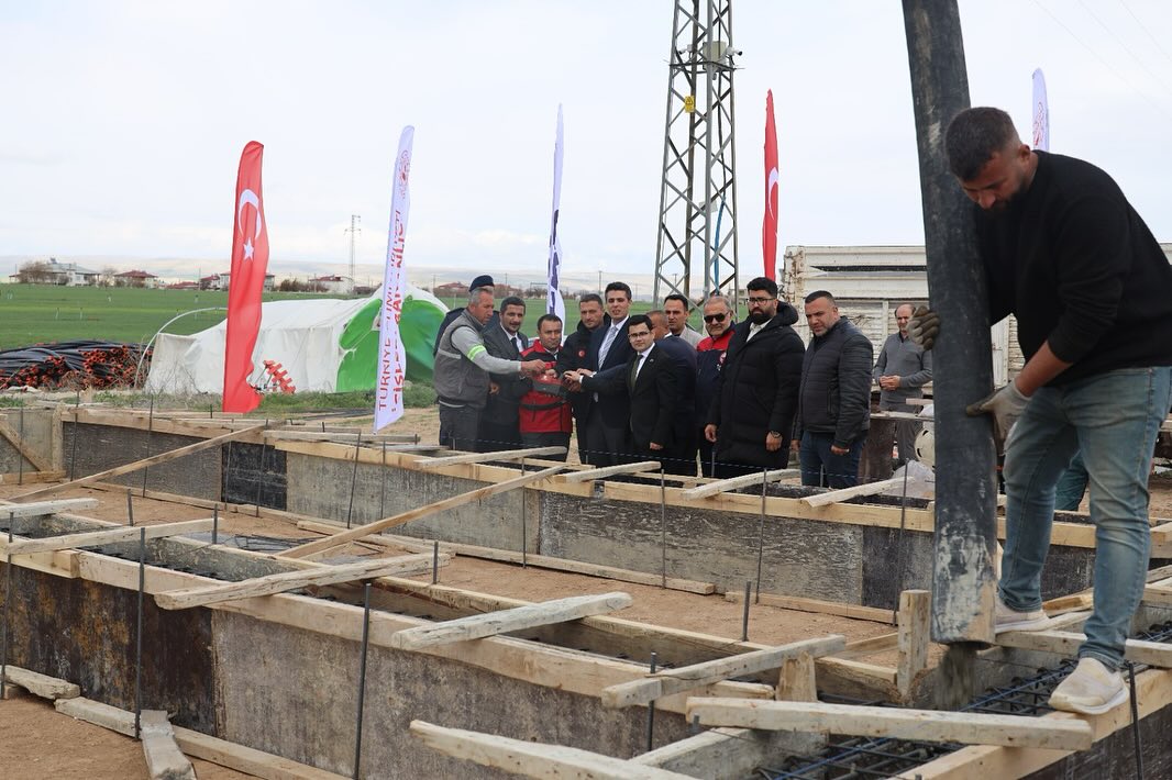 Elbistan’da Ahır Yapımları Başladı2
