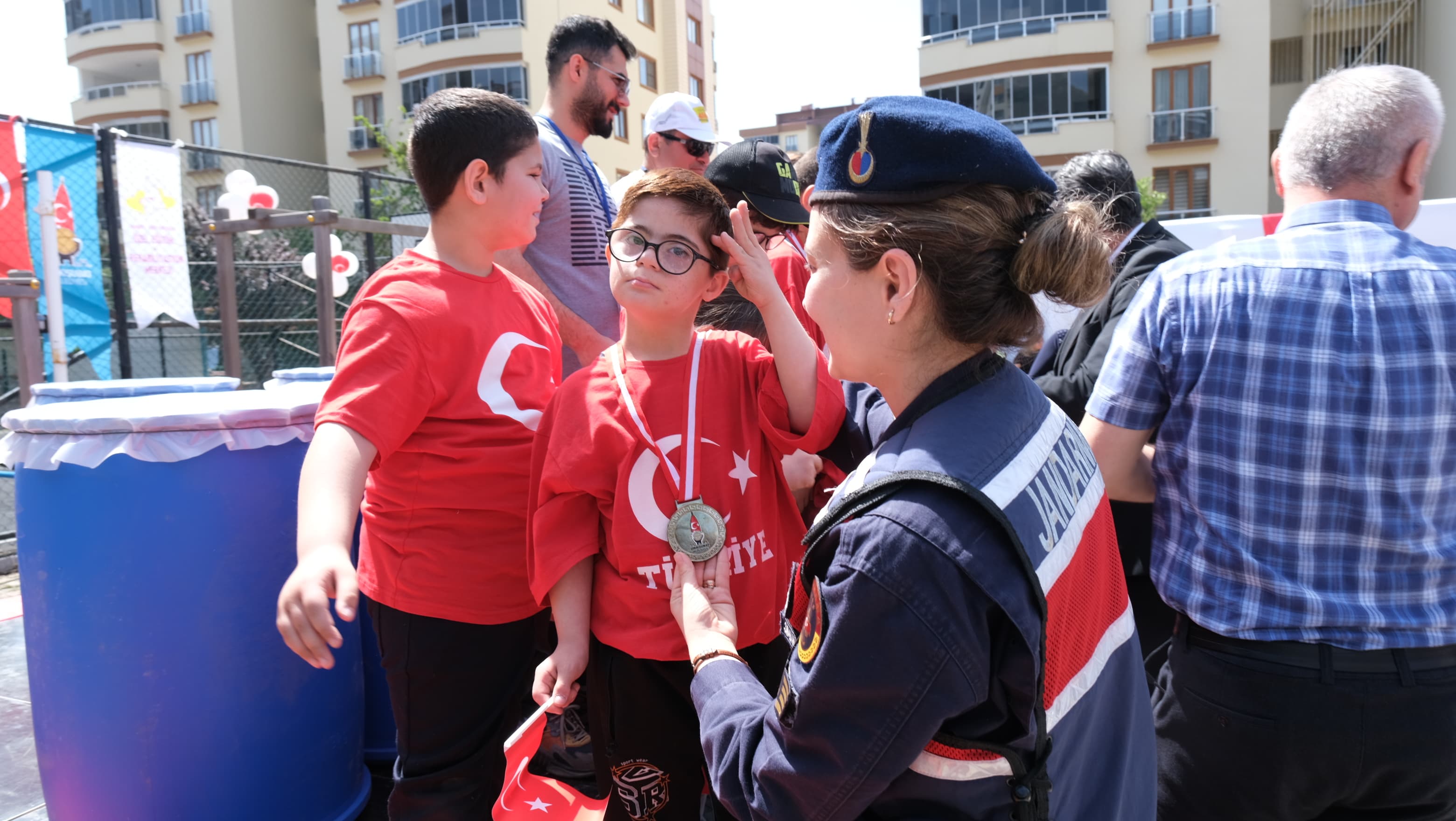 En Anlamlı 23 Nisan Şenliği, Down Sendromlu Öğrencilerden (1)