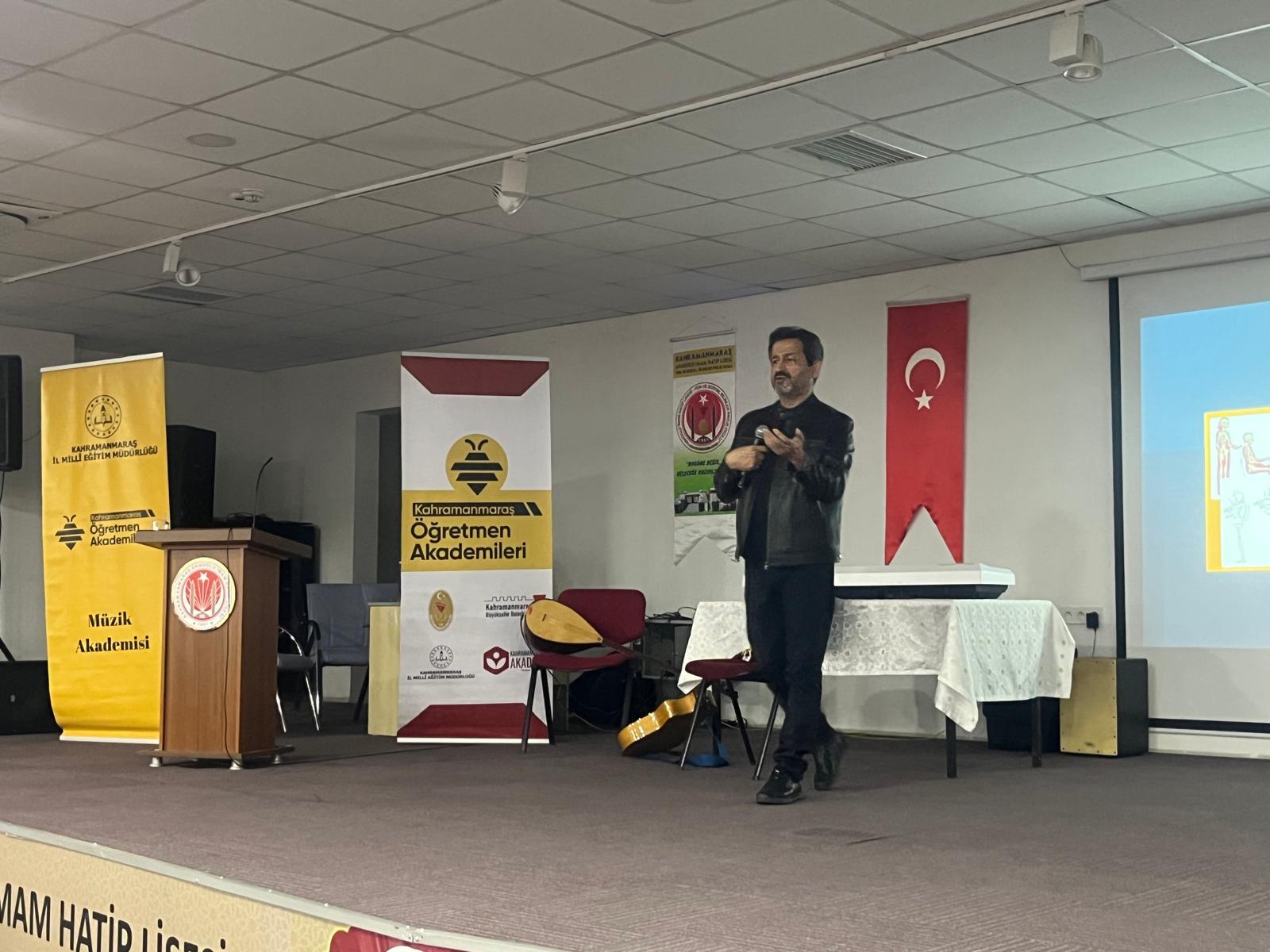 Öğretmen Akademileri Müzik Akademisi'nde Ses Ve Nefes Sağlığı Konulu Konferans Düzenlendi2