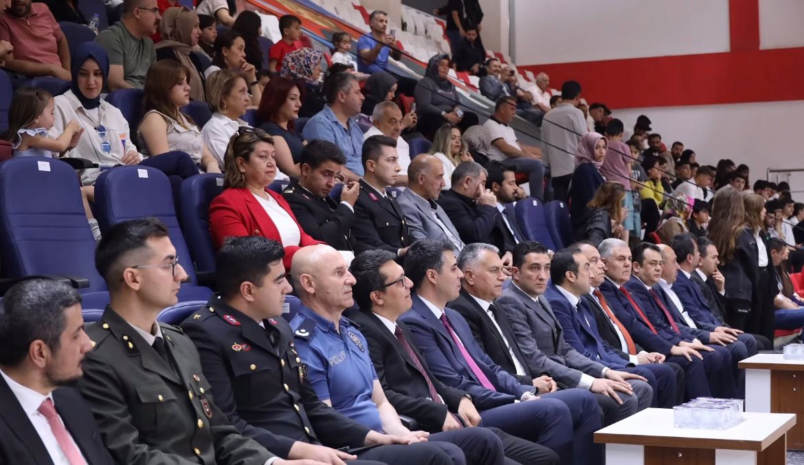 19 Mayıs Atatürk’ü Anma, Gençlik Ve Spor Bayramı Elbistan’da Coşku Ile Kutlandı1 (5)