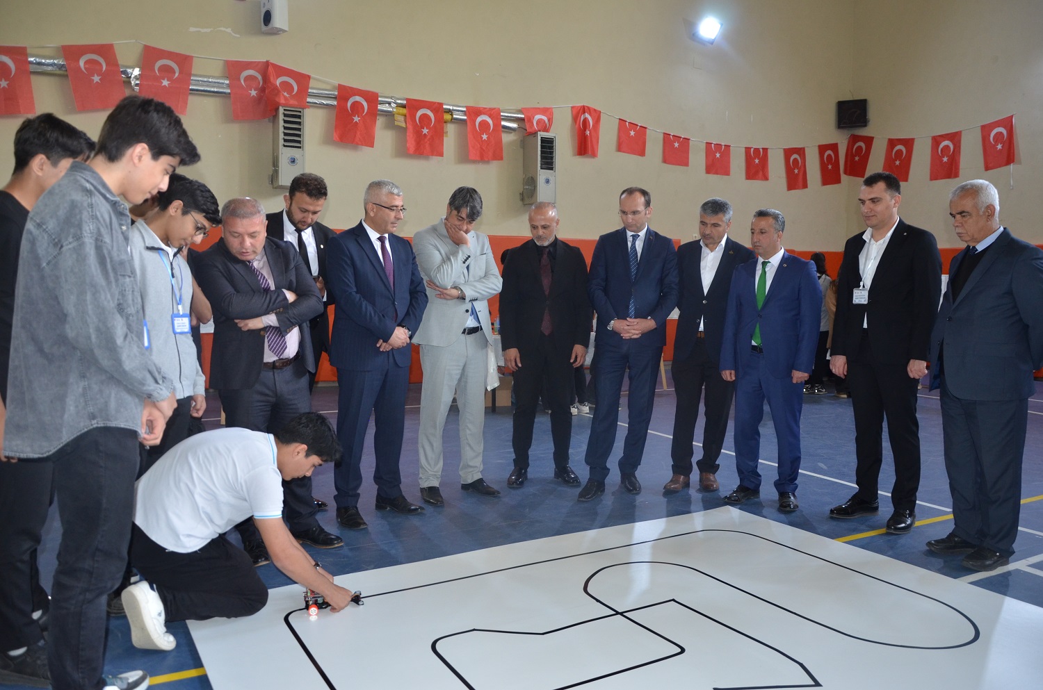 Afşin Fen Lisesi’nde Tübi̇tak Destekli Bilim Fuarı Düzenlendi (15)