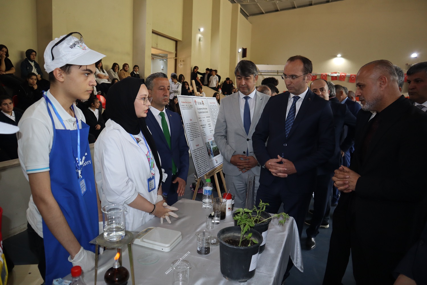 Afşin Fen Lisesi’nde Tübi̇tak Destekli Bilim Fuarı Düzenlendi (17)