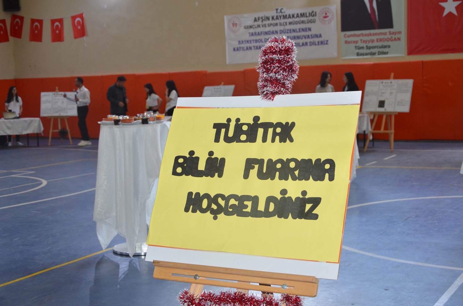 Afşin Fen Lisesi’nde Tübi̇tak Destekli Bilim Fuarı Düzenlendi (9)