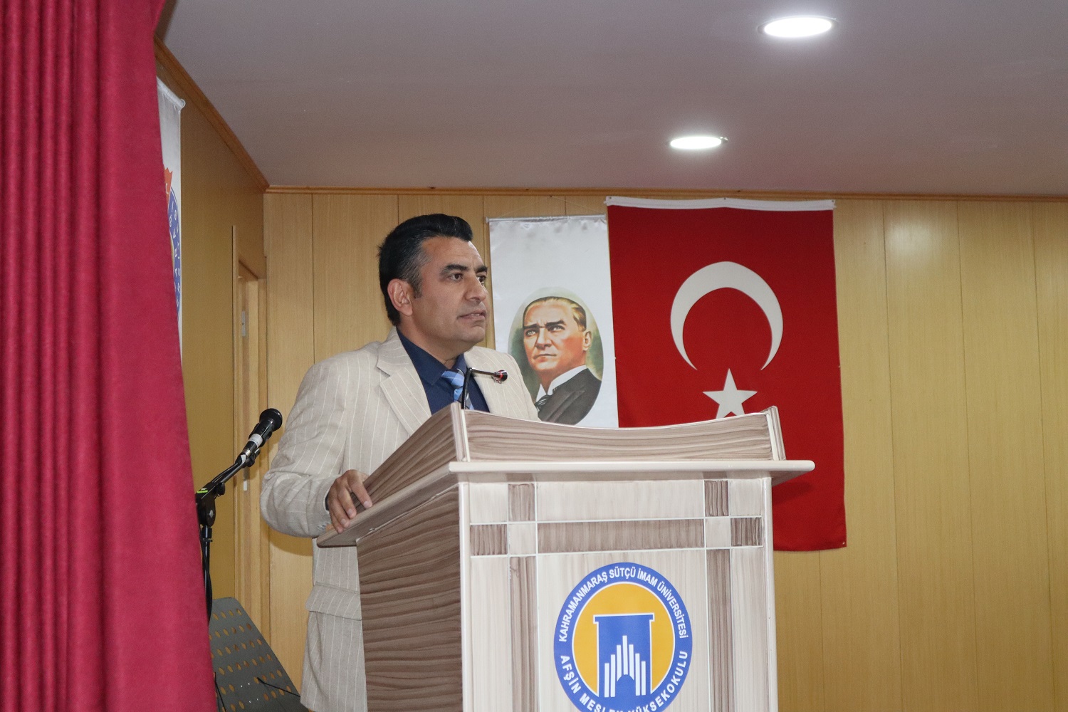 Afşin Sağlık Yüksekokulu’ndan Hemşirelik Haftasına Özel Seminer Düzenlendi (3)