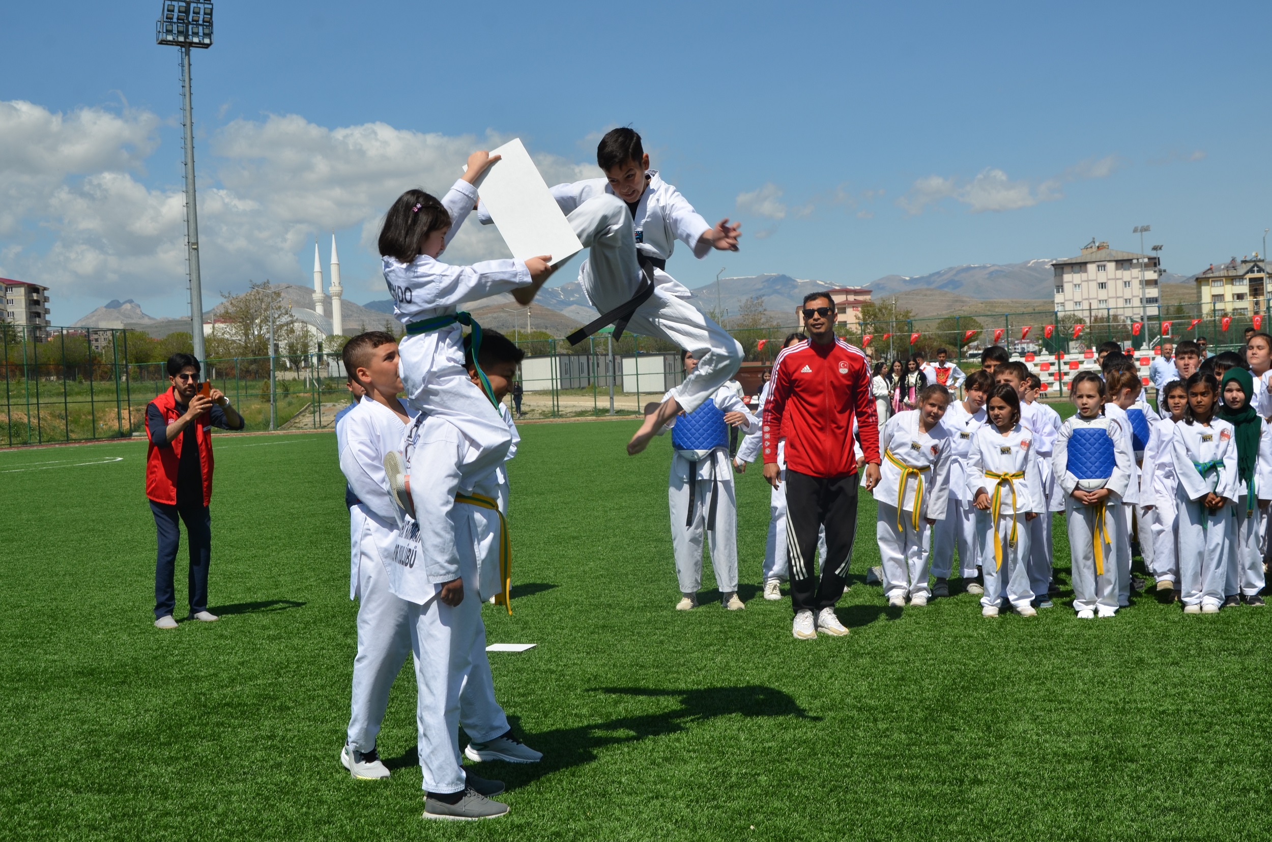Afşin’de 19 Mayıs Atatürk'ü Anma, Gençlik Ve Spor Bayramı Kutlandı (27)