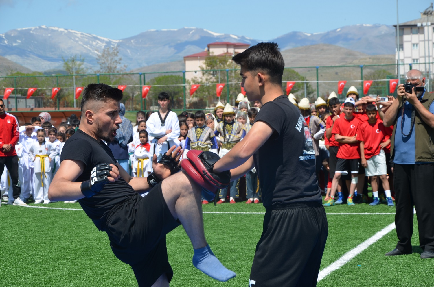 Afşin’de 19 Mayıs Atatürk'ü Anma, Gençlik Ve Spor Bayramı Kutlandı (28)