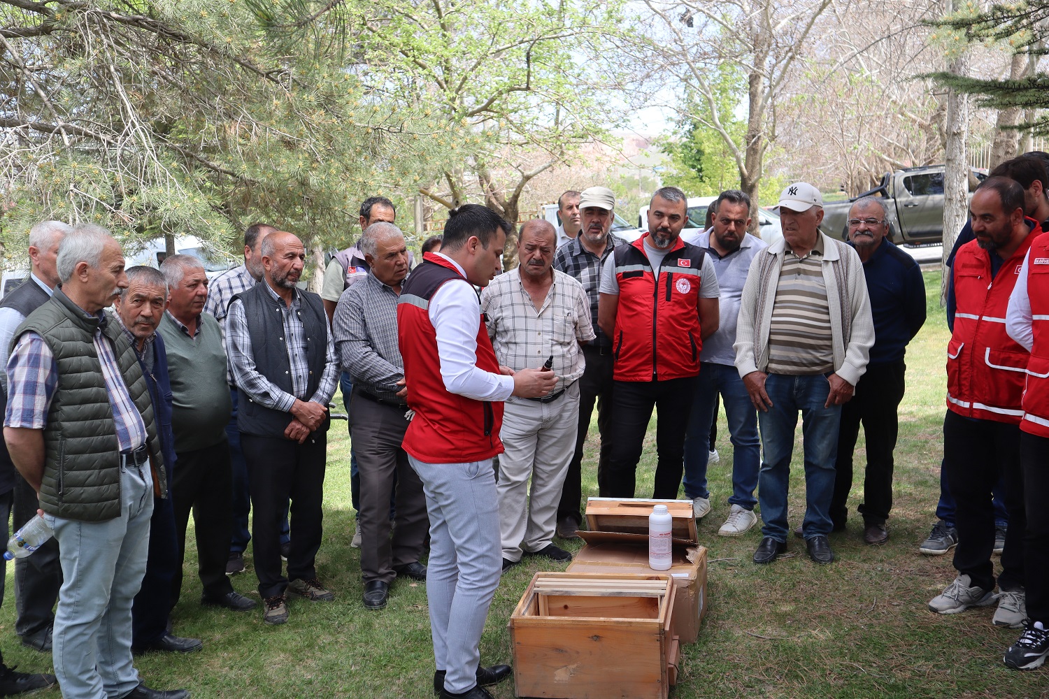 Afşin’de Arıcılara Kitoset Tanıtımı Ve Uygulama Bilgilendirmesi Yapıldı (3)