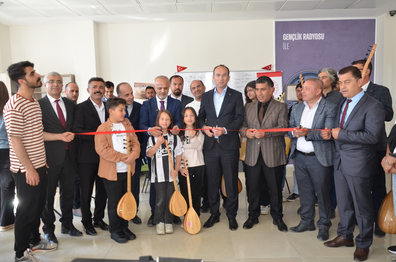 Afşin’de Bağlama Dağıtım Töreni Gerçekleştirildi (5)