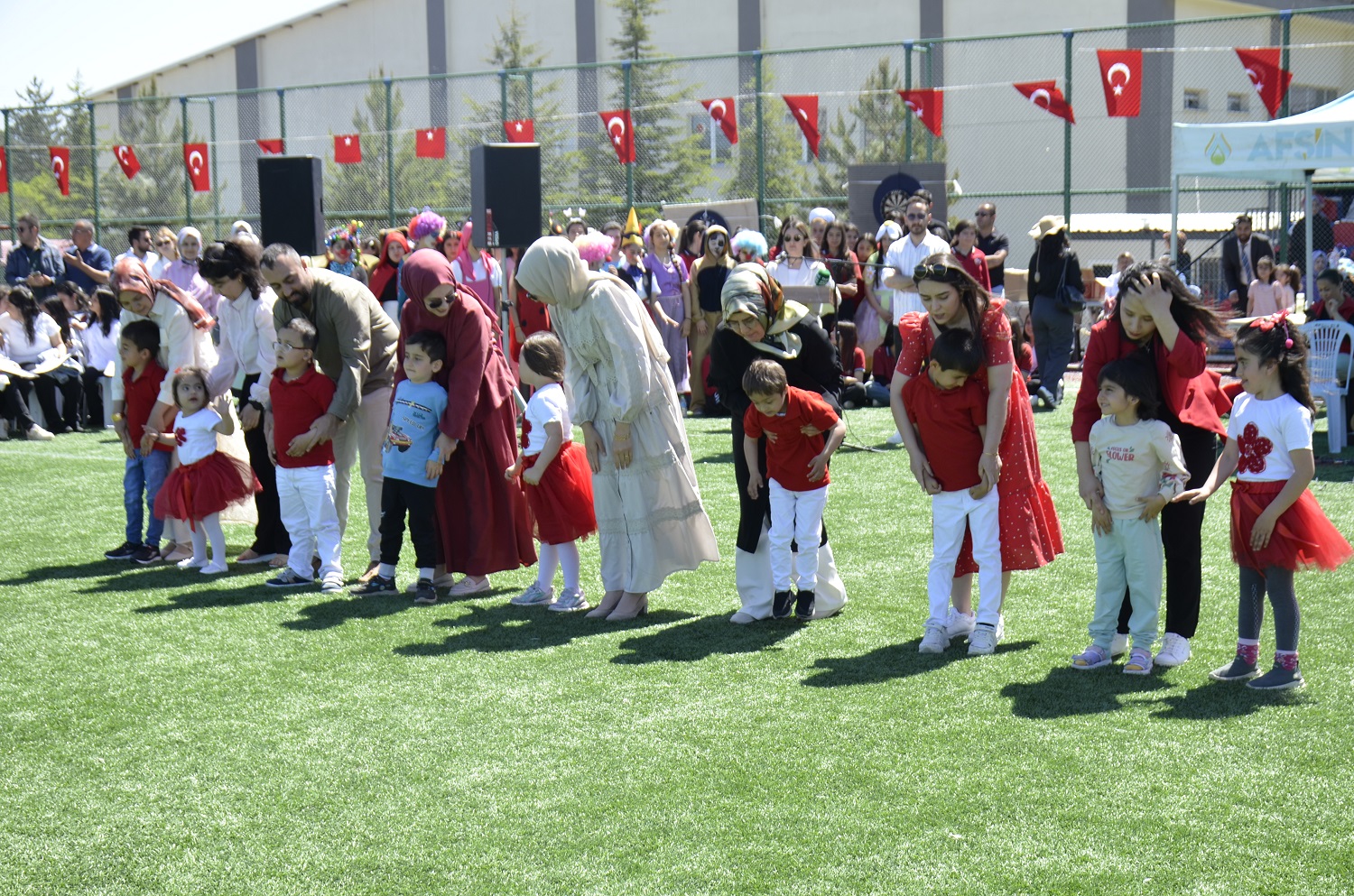 Afşin’de “Bahara Merhaba Şenliği” Özel Çocuklarla Renkli Görüntülere Sahne Oldu (32)