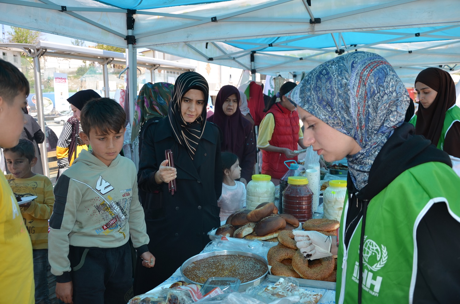 Afşin’de Filistin’e Destek Kermesi Düzenlendi (12)