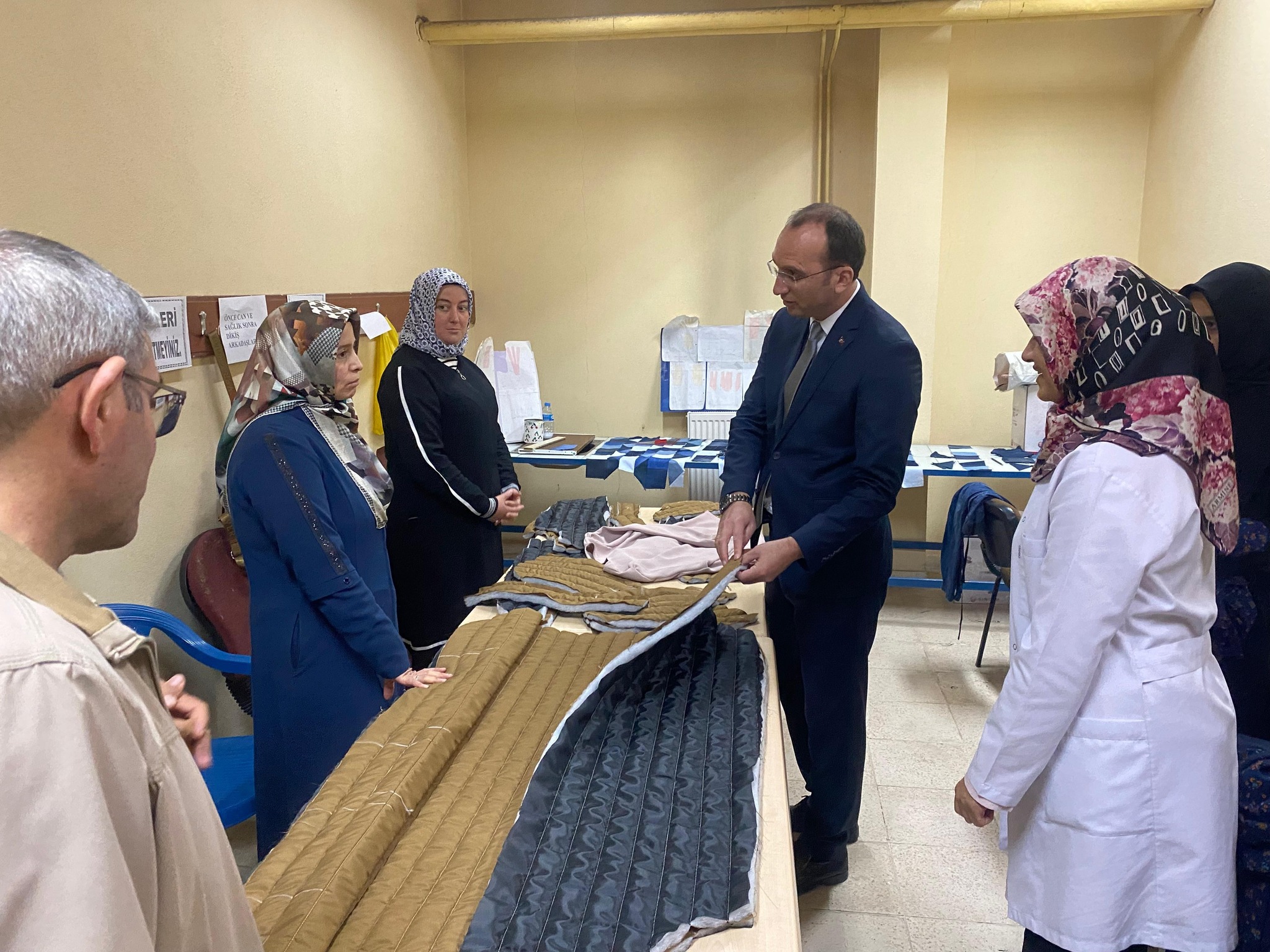 Afşin’de Kadınların El İşi Göz Nuru Eserleri Sergilendi1