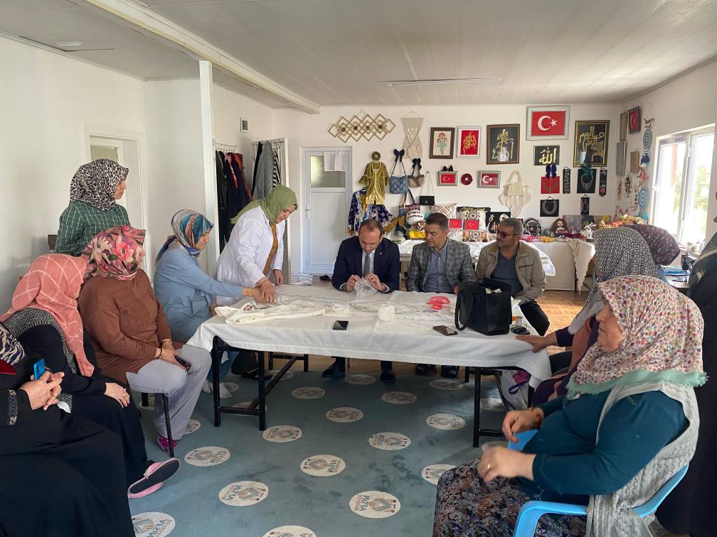 Afşin’de Kadınların El İşi Göz Nuru Eserleri Sergilendi6