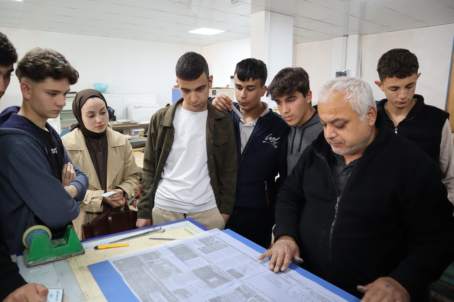 Afşin’de Öğrenciler Gazete Baskı Sürecini Yerinde Gözlemledi (19)