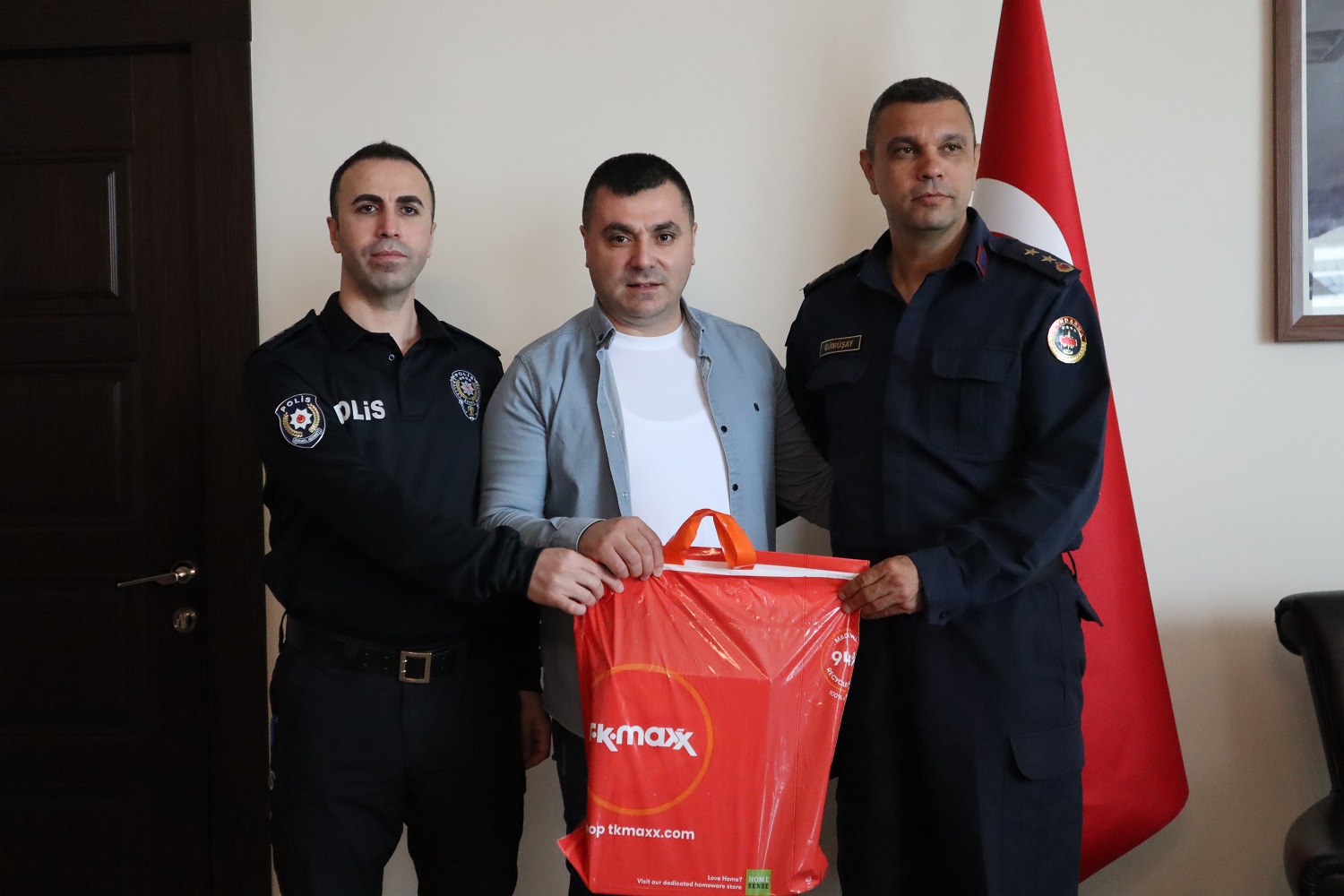 Afşin’de Örnek Davranış Gösteren Sürücüler Ödüllendirildi (1)