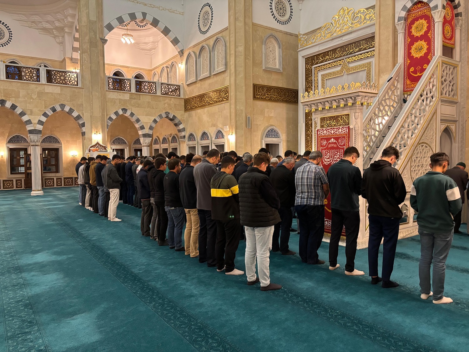 Afşin’de Sabah Namazı Buluşması Yoğun Katılımla Gerçekleştirildi (4)