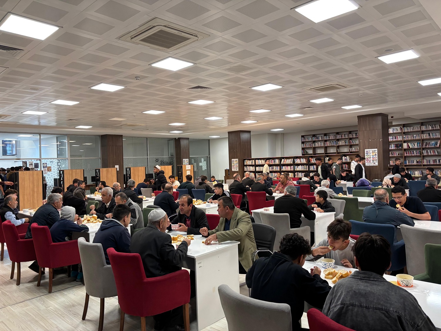 Afşin’de Sabah Namazı Buluşması Yoğun Katılımla Gerçekleştirildi (6)