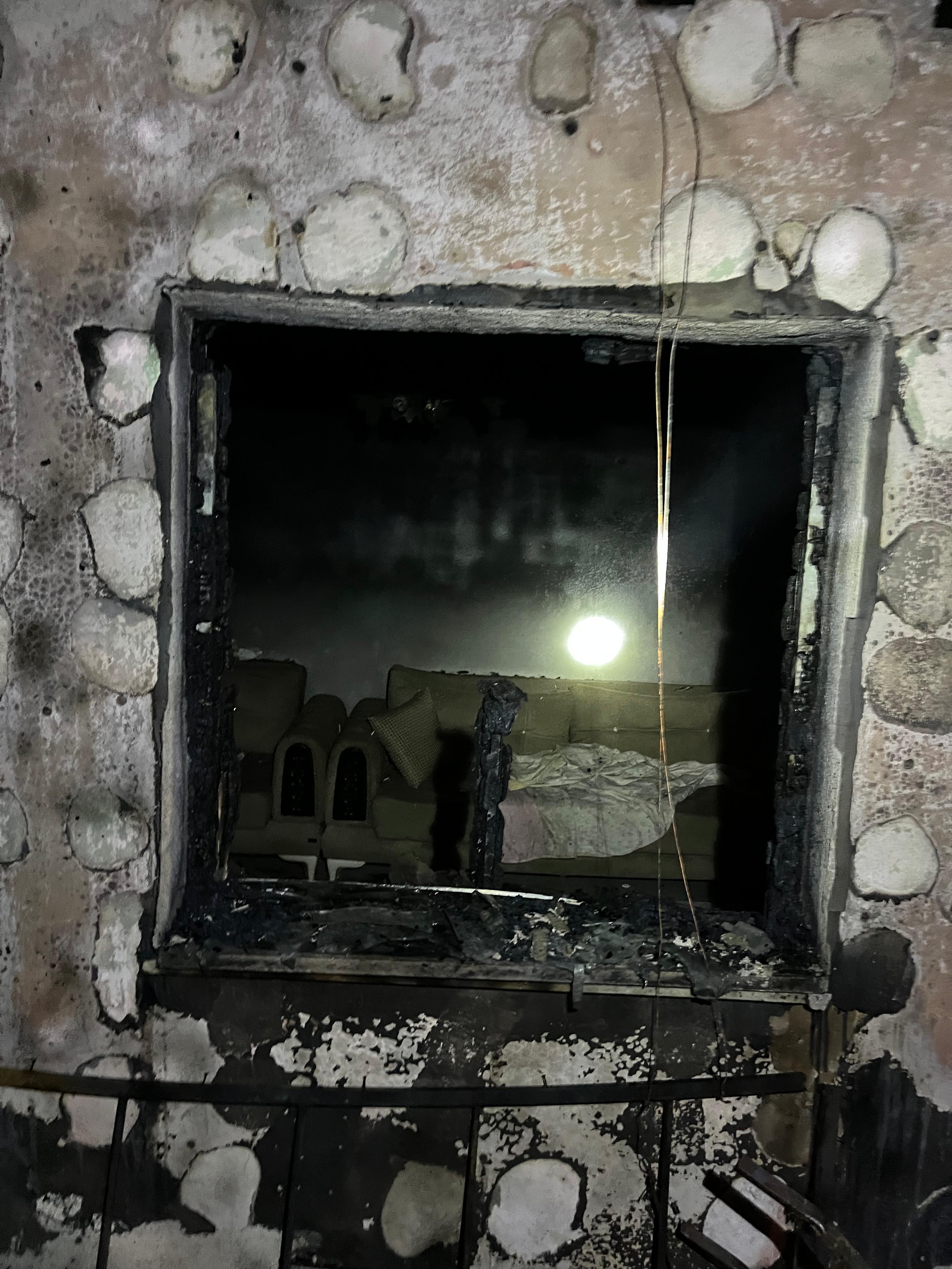 Afşin’de Yangından Etkilenen Anne Ve Çocuk Hastaneye Kaldırıldı 6