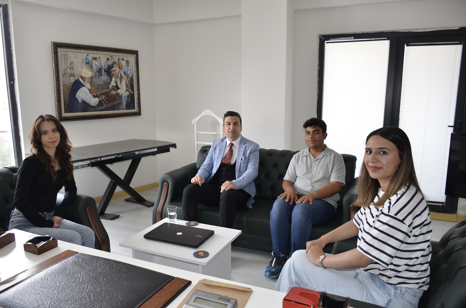 Afşinli Genç Yazar Yusuf Emre Gül’e Bilgisayar Desteği (6)